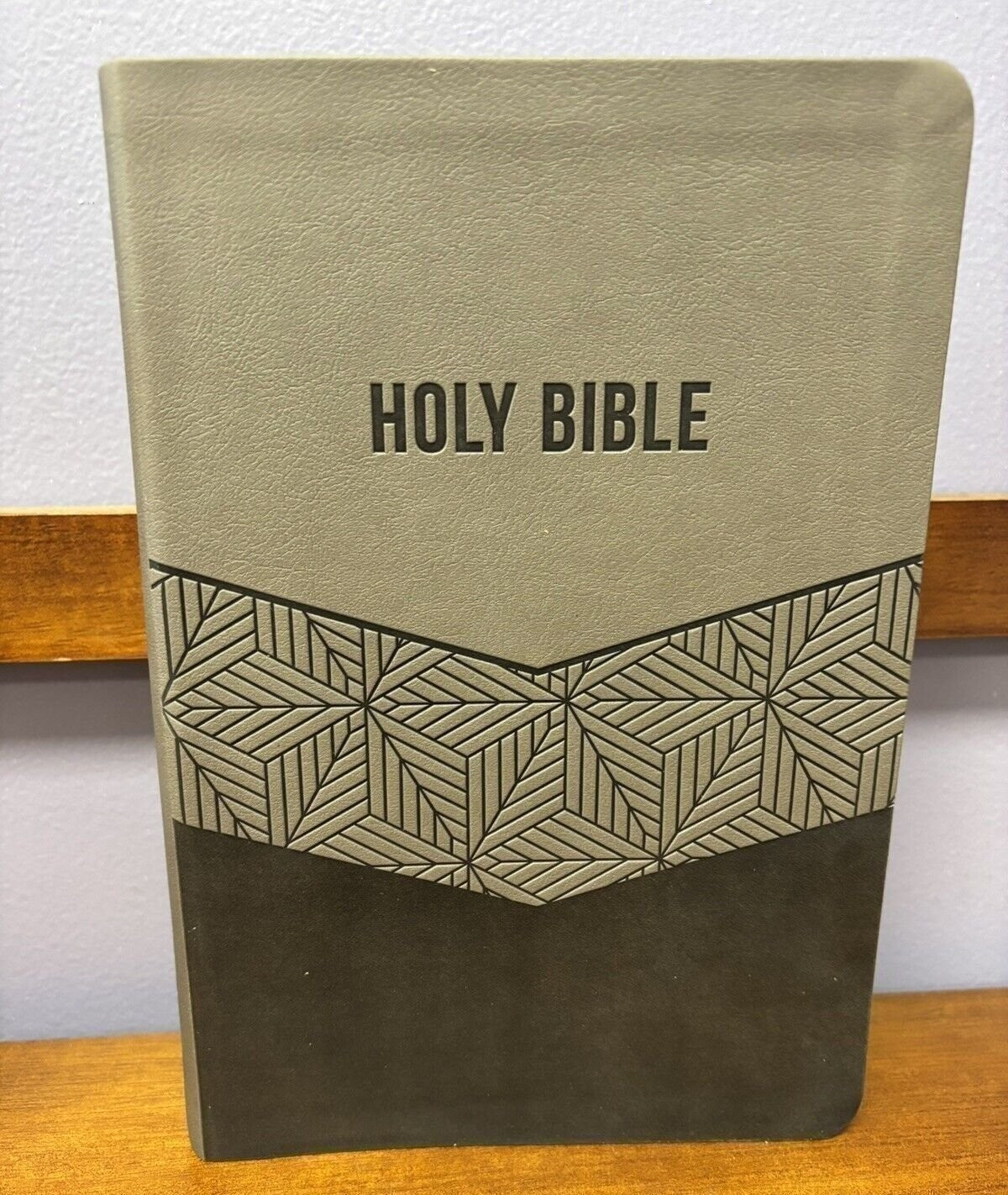 KJV Bible Giant Comfort Print Red Letter Edition Brown Leathersoft BRAND NEW!