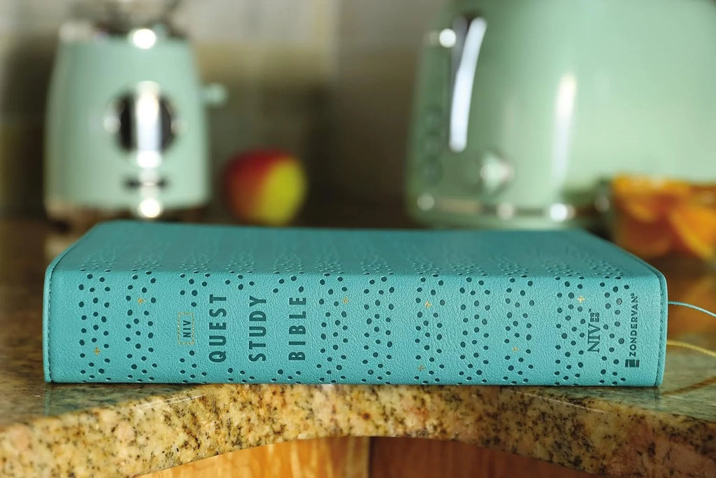 Niv, Quest Study Bible, Personal Size, Leathersoft, Teal, Thumb Indexed, Comfort Print: the Only Q and a Study Bible, (Hardcover)