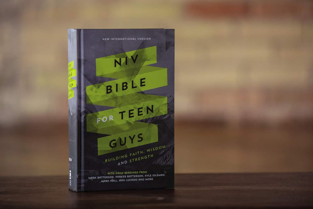 NIV, Bible for Teen Guys, Hardcover: Building Faith, Wisdom and Strength