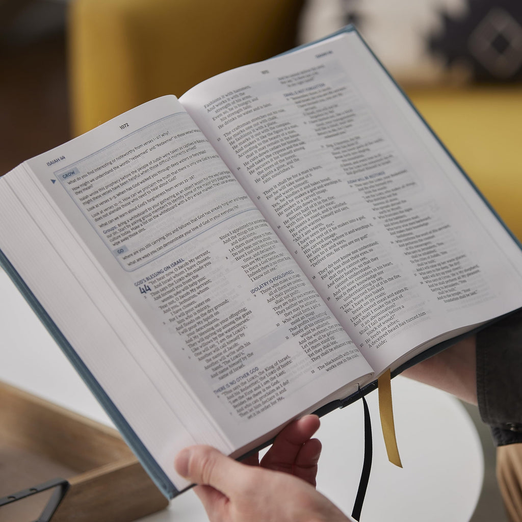 Nkjv, the Bible Study Bible, Hardcover, Comfort Print: a Study Guide for Every Chapter of the Bible, (Hardcover)